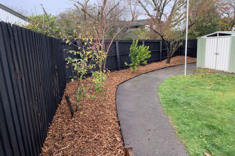 Photo of property in 1/9 Lombard Place, Avonhead, Christchurch, 8042