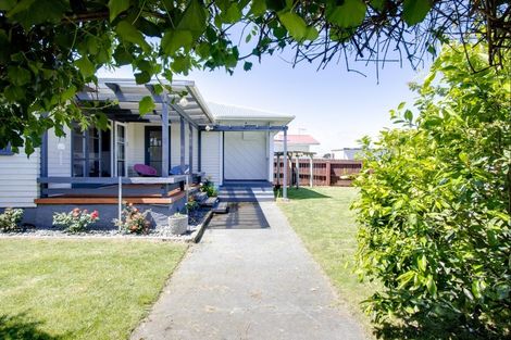 Photo of property in 27 Magdalen Crescent, Pirimai, Napier, 4112