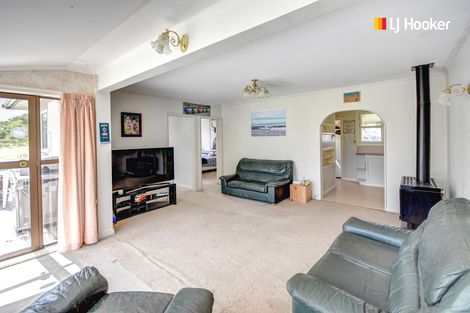 Photo of property in 41 Greenwich Street, Waihola, Milton, 9073