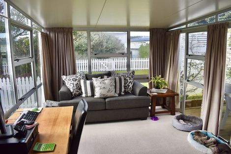 Photo of property in 38 Norfolk Crescent, Otaki Beach, Otaki, 5512