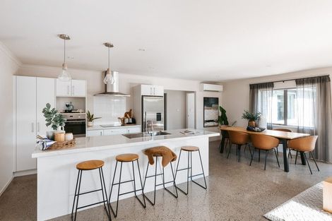 Photo of property in 32 Nautilus Drive, Papamoa Beach, Papamoa, 3118