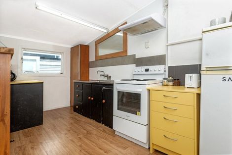 Photo of property in 64 Awapuni Road, Awapuni, Gisborne, 4010