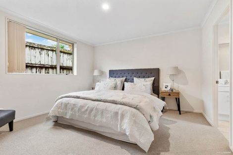 Photo of property in 14 Les Marston Place, Pukekohe, 2120