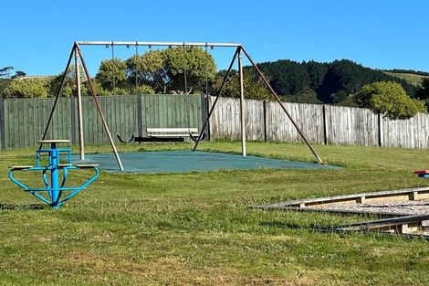 Photo of property in 14a Mexted Terrace, Tawa, Wellington, 5028