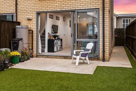 Photo of property in 12 Shelduck Way, Hobsonville, Auckland, 0616