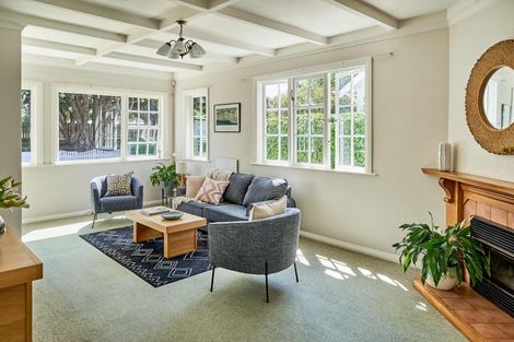 Photo of property in 107 Oroua Street, Eastbourne, Lower Hutt, 5013