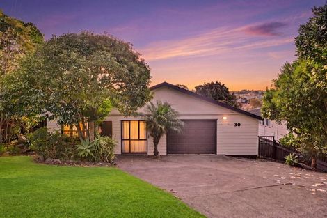 Photo of property in 30 Arlette Place, Massey, Auckland, 0614