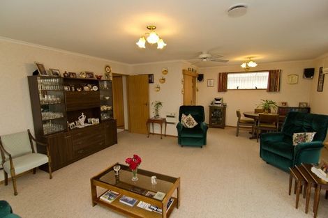 Photo of property in 4/93 Avenue Road, West End, Timaru, 7910