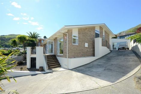 Photo of property in 5 Harbour View Terrace, Cass Bay, Lyttelton, 8082