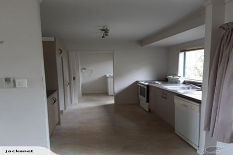 Photo of property in 43a Fairmount Road, Titirangi, Auckland, 0604