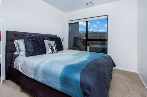 Photo of property in 77 Bomb Point Drive, Hobsonville, Auckland, 0616