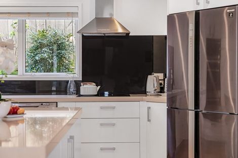 Photo of property in 9 San Marino Drive, Henderson, Auckland, 0612