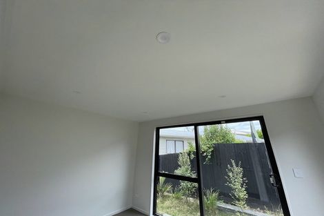 Photo of property in 8/101 Hobsonville Road, West Harbour, Auckland, 0618