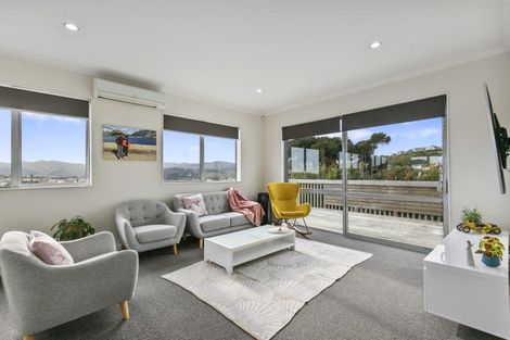 Photo of property in 6 Polestar Lane, Whitby, Porirua, 5024