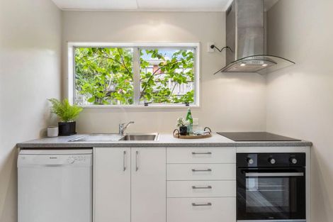 Photo of property in 54 Kohekohe Street, New Lynn, Auckland, 0600