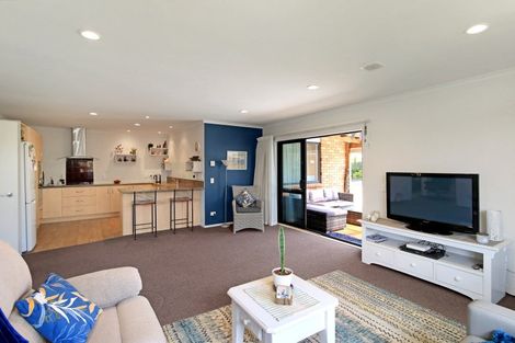 Photo of property in 29 Forbes Road, Foxton Beach, Foxton, 4815