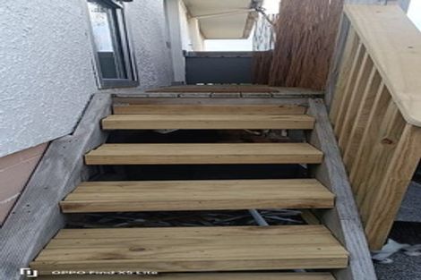 Photo of property in 15 Peach Road, Glenfield, Auckland, 0629