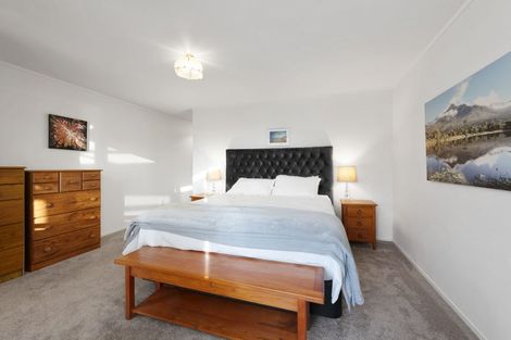 Photo of property in 2/9 Takutai Avenue, Bucklands Beach, Auckland, 2012