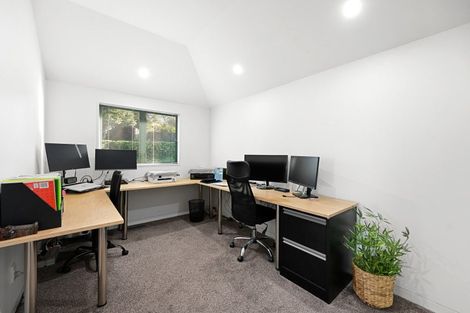 Photo of property in 2 Minchin Crescent, St Andrews, Hamilton, 3200