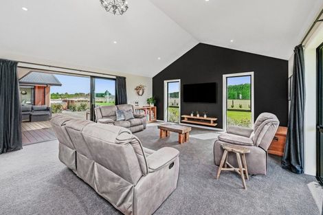 Photo of property in 1602 Clintons Road, Darfield, 7571