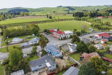 Photo of property in 11 Abercromby Street, Porangahau, 4293