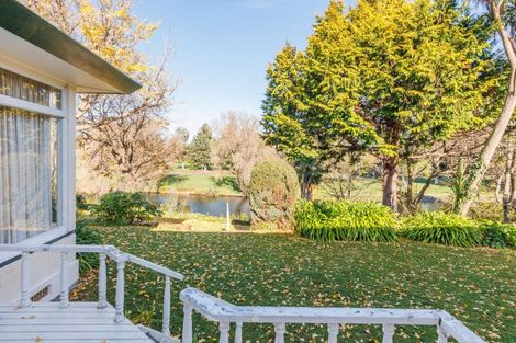 Photo of property in 35 Montgomery Terrace, Hokowhitu, Palmerston North, 4410