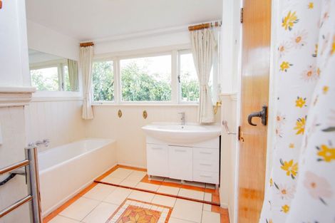 Photo of property in 60 Te Ana Lane, Thames, 3577