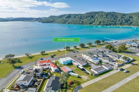 Photo of property in 611 Beach Road, Whangamata, 3620
