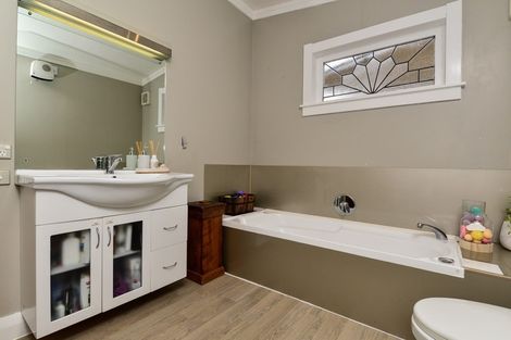 Photo of property in 28 Weka Street, Frankton, Hamilton, 3204