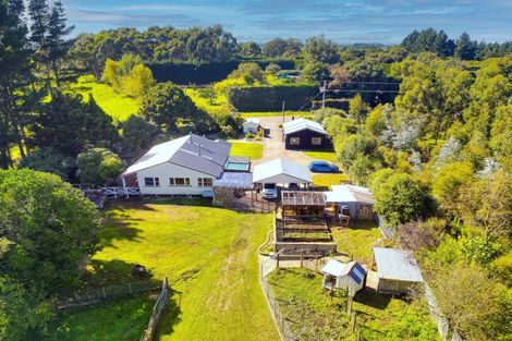 Photo of property in 40 Union Line, Fordell, Whanganui, 4572