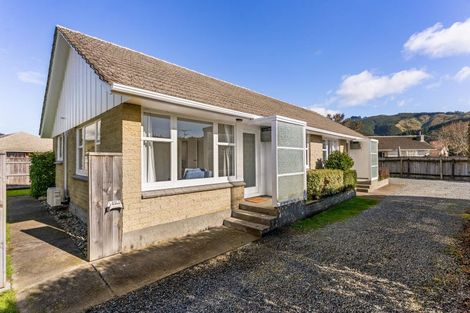 Photo of property in 20 Parera Grove, Heretaunga, Upper Hutt, 5018