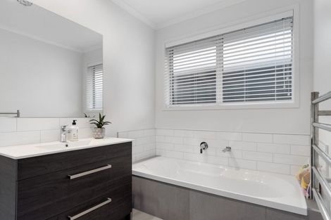 Photo of property in 95 Sentinel Avenue, Omokoroa, 3114