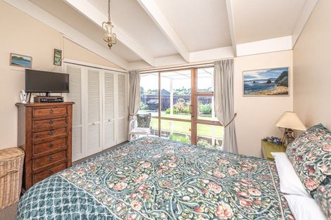 Photo of property in 4 Kapiti Terrace, Castlecliff, Whanganui, 4501