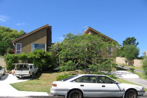 Photo of property in 1 Ridgewood Crescent, Birkenhead, Auckland, 0626