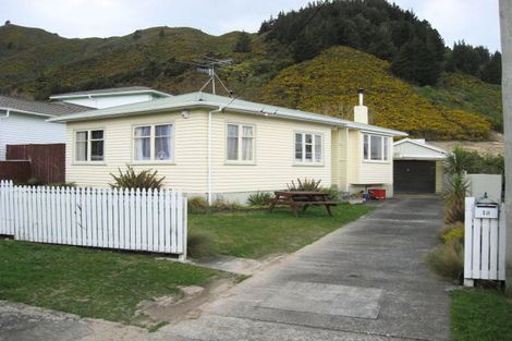 Photo of property in 18 Thirlmere Street, Wainuiomata, Lower Hutt, 5014