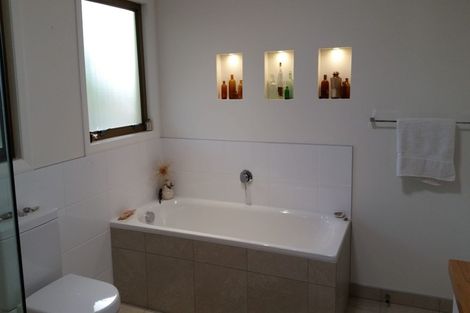 Photo of property in 47 Seddon Street, Waikanae, 5036