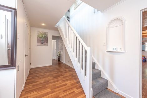 Photo of property in 35 Durie Vale Road, Durie Hill, Whanganui, 4500