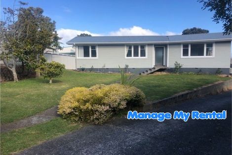Photo of property in 5 Holly Grove, Maungaraki, Lower Hutt, 5010