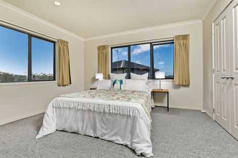 Photo of property in 14 Sapperton Drive, Henderson, Auckland, 0612