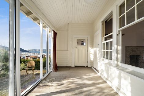 Photo of property in 34 Elm Row, Dunedin Central, Dunedin, 9016