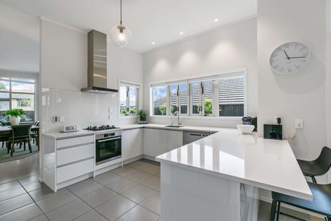 Photo of property in 18 Trinidad Place, Flagstaff, Hamilton, 3210