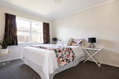 Photo of property in 33a Russleigh Drive, Dinsdale, Hamilton, 3204