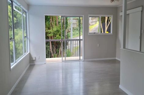 Photo of property in 2/663 Beach Road, Rothesay Bay, Auckland, 0630