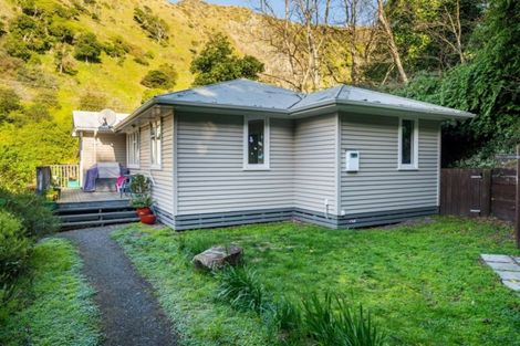Photo of property in 66 Tilley Road, Paekakariki, 5034