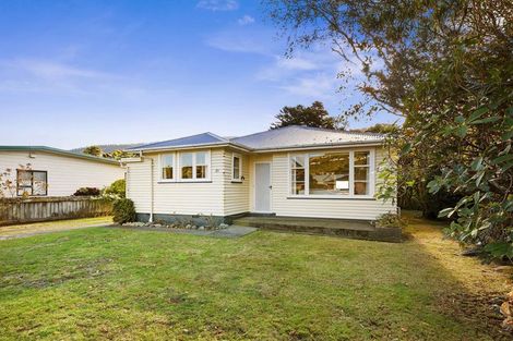 Photo of property in 83 Oxford Street, Tawa, Wellington, 5028