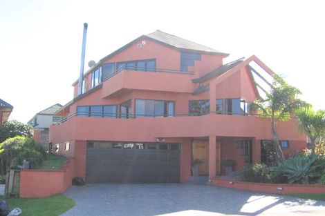 Photo of property in 2/36 Devon Road, Bucklands Beach, Auckland, 2012