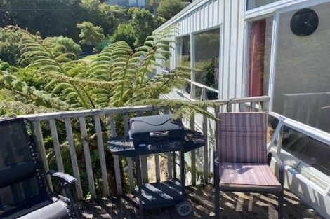 Photo of property in 70 Homebush Road, Khandallah, Wellington, 6035