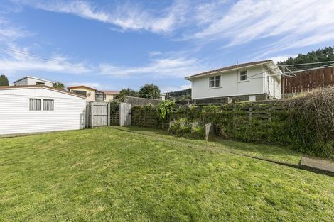 Photo of property in 20 Franklyn Road, Tawa, Wellington, 5028