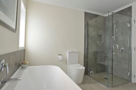 Photo of property in 64 Feist Street, Carterton, 5713