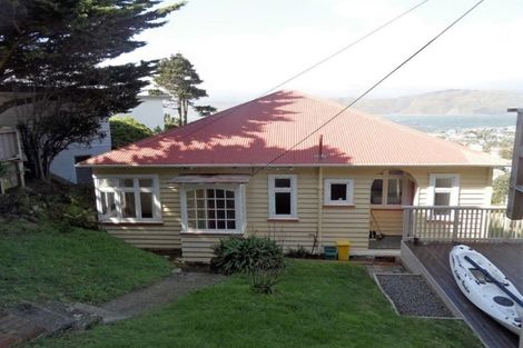 Photo of property in 19 Fettes Crescent, Seatoun, Wellington, 6022